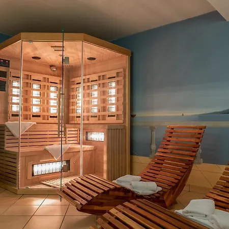Kastanienhof Hotel 4*