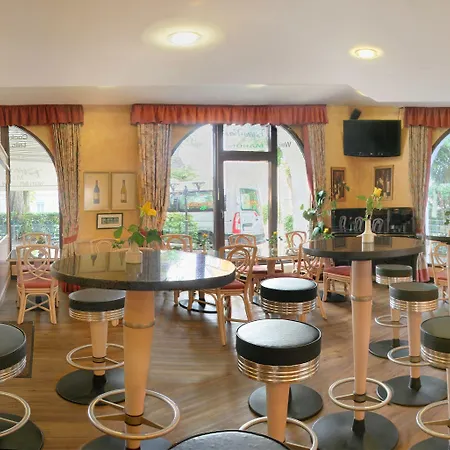 Kastanienhof Отель 4*