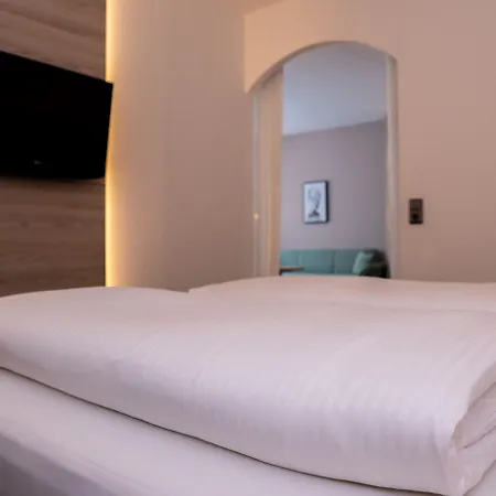 Kastanienhof Hotel 4*