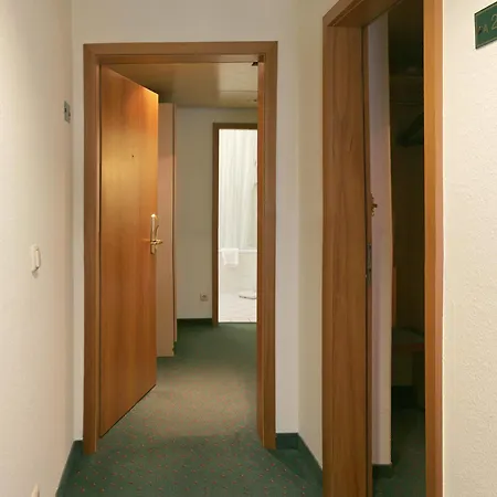 Kastanienhof 4*