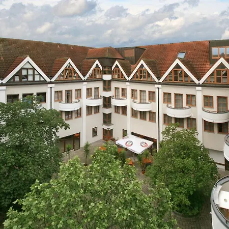 Kastanienhof Hotel 4*